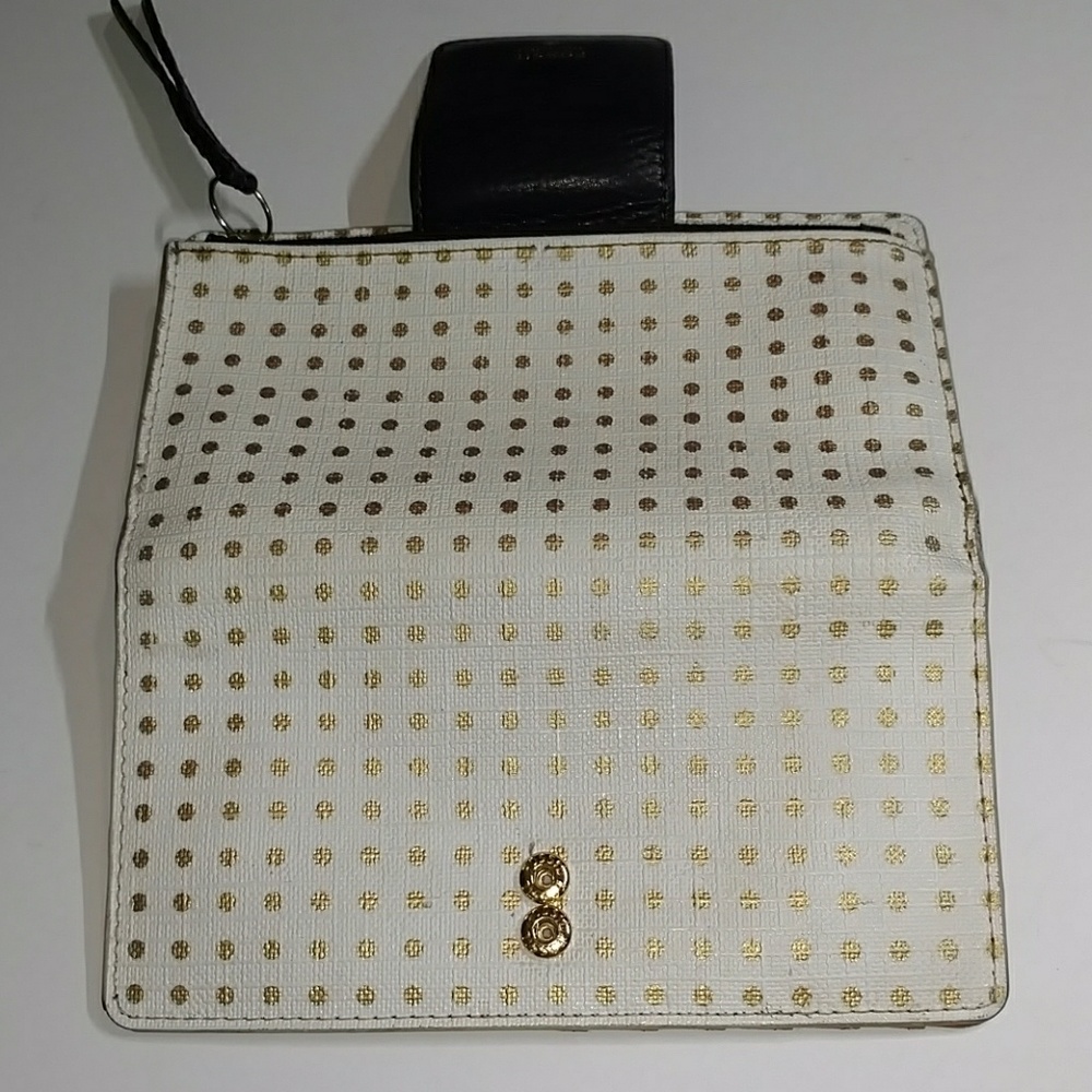 Fossil Bi-Fold Wallet In White & Gold Poka Dots - image 4